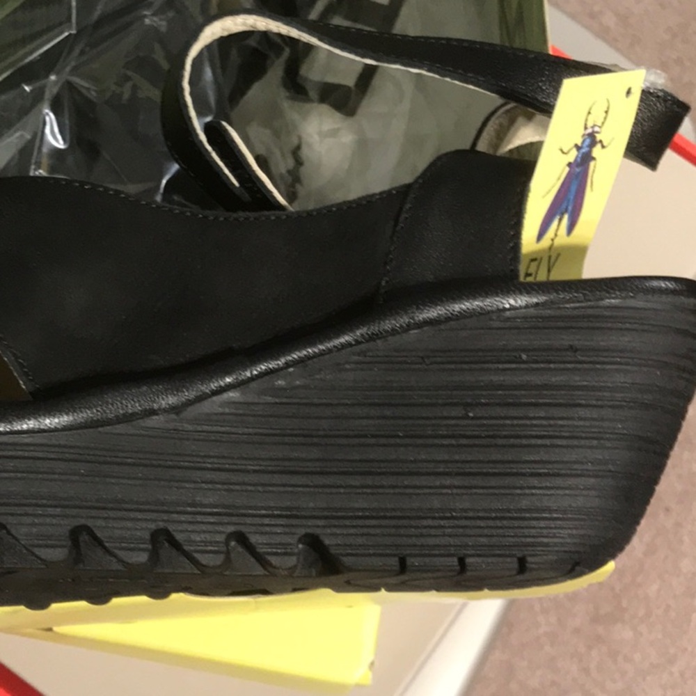 New …Fly London Black Suede Wedges - Picture 6 of 6